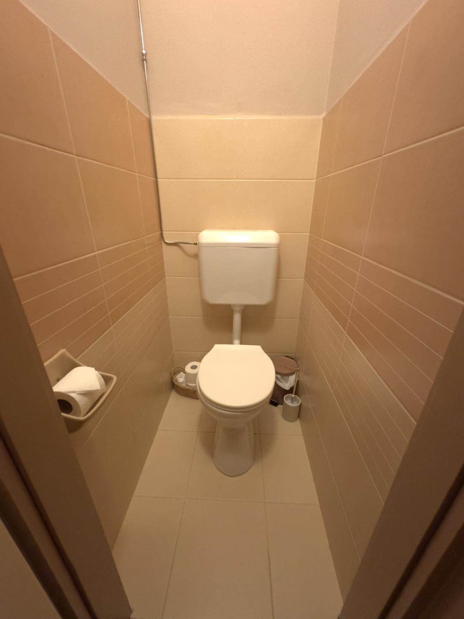 Rozsa Apartman 2 Альшоэрш Номер фото