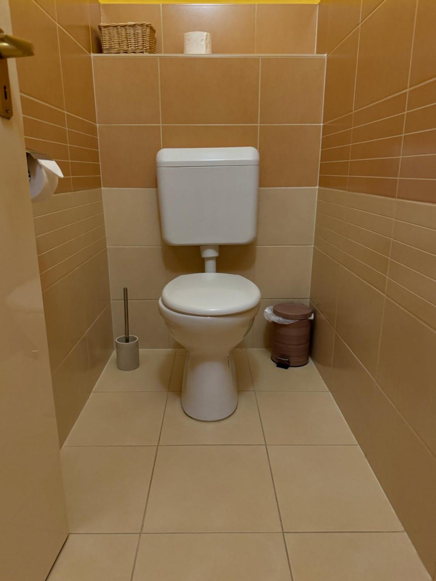 Rozsa Apartman 2 Альшоэрш Номер фото